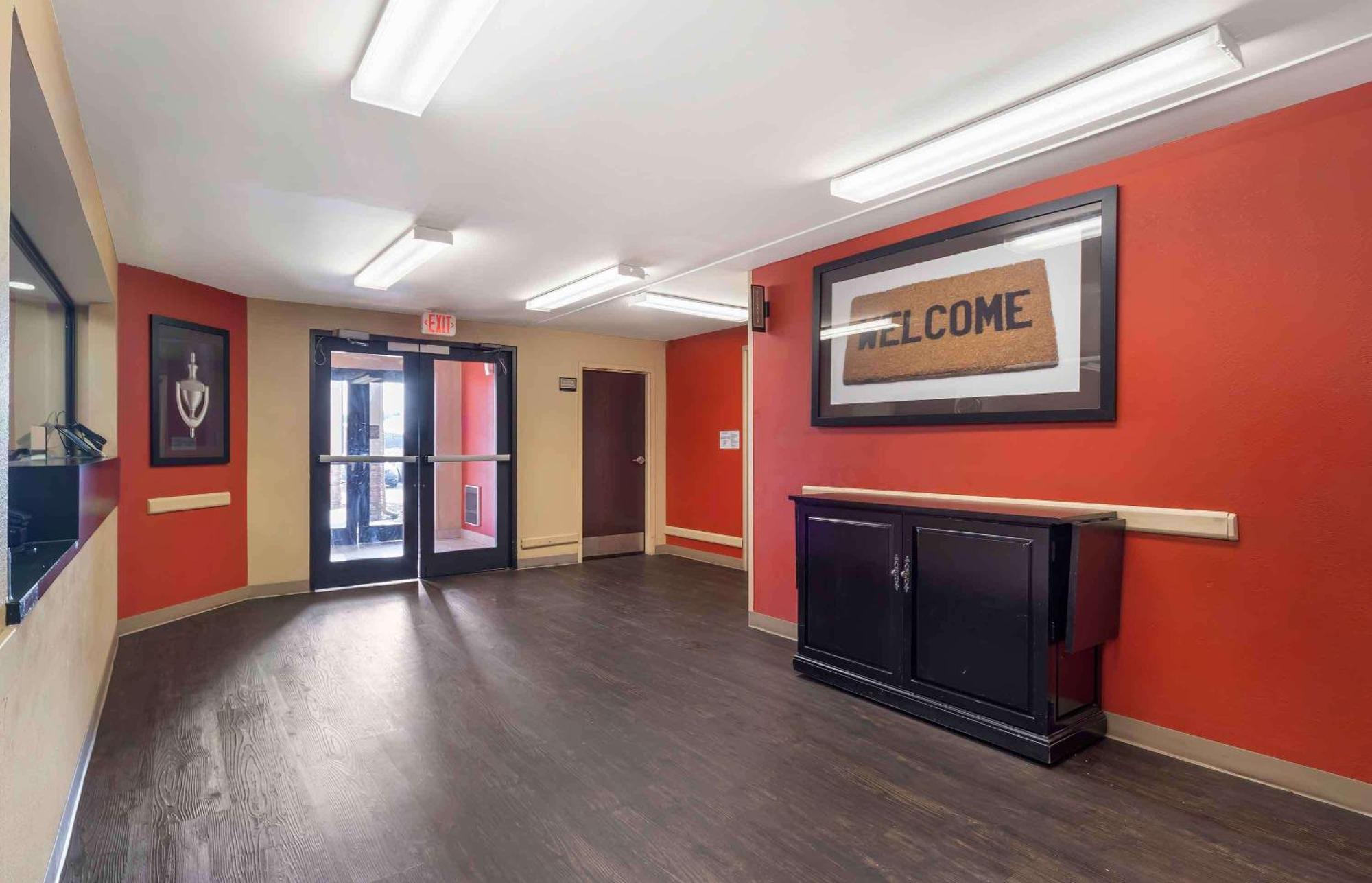 Extended Stay America Suites - Oklahoma City - Airport Exterior photo